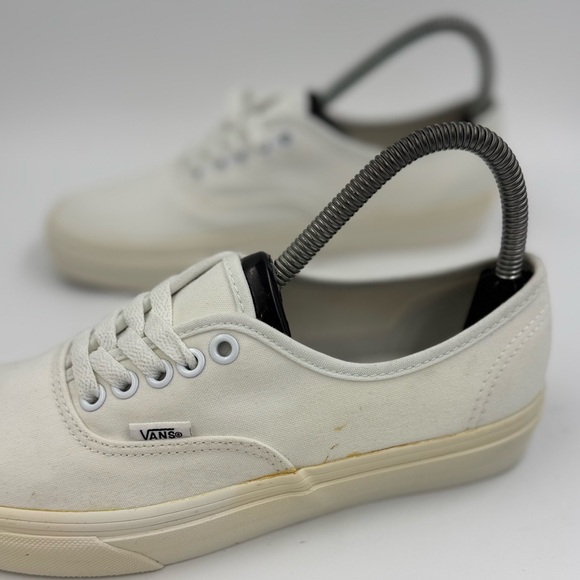 Vans all white authentic men’s size 6.5 - Picture 3 of 7